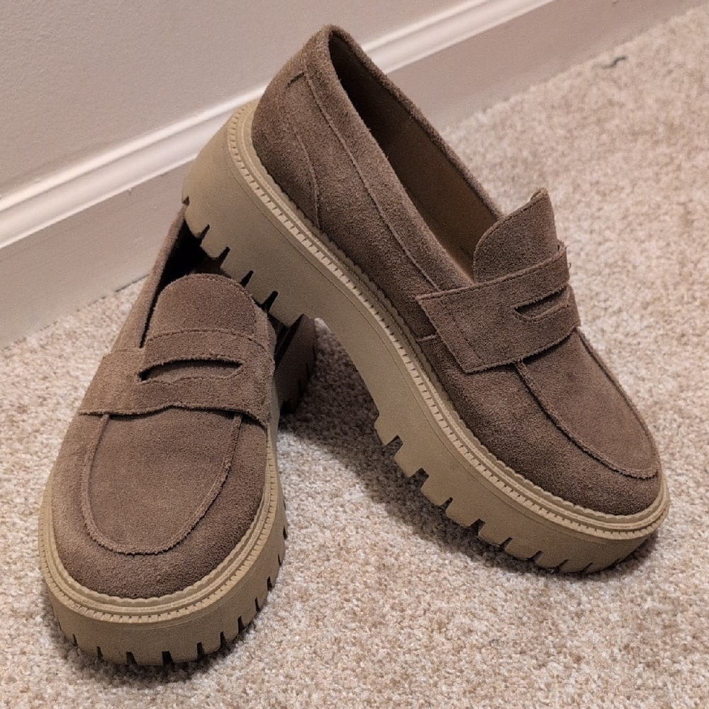 Crown Vintage Brown Suede Loafers